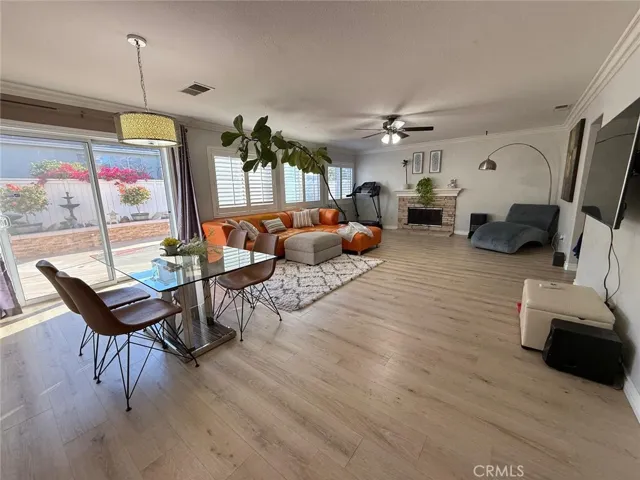 28 Calais, Irvine, California 92602