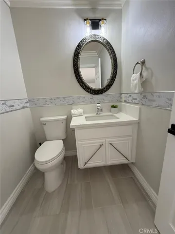 28 Calais, Irvine, California 92602