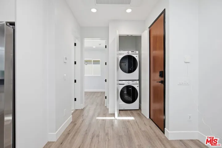 11615 Burbank Boulevard 3/4, Los Angeles, California 91601