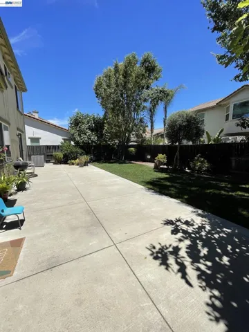 6056 Silveroak Cir, Stockton, California 95219