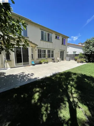 6056 Silveroak Cir, Stockton, California 95219