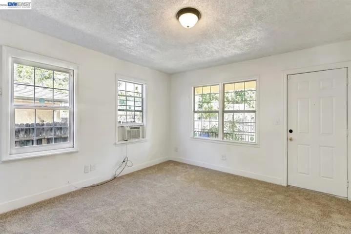 3534 20th Ave, Sacramento, California 95820