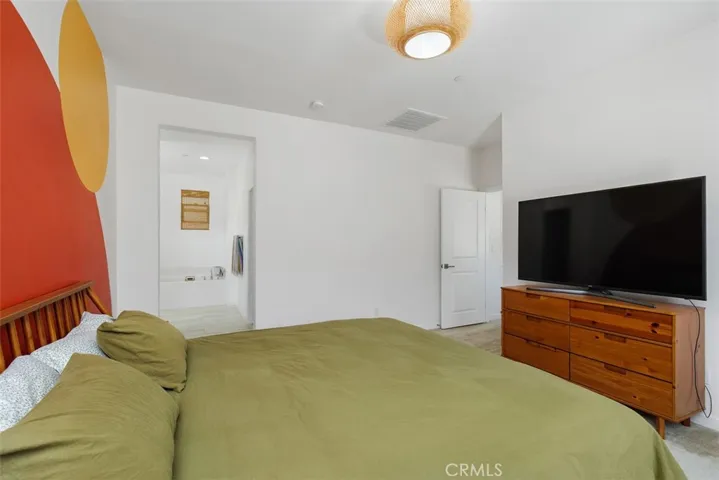 4247 Horvath 108, Corona, California 92883