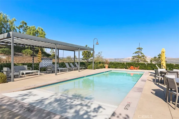 4247 Horvath 108, Corona, California 92883