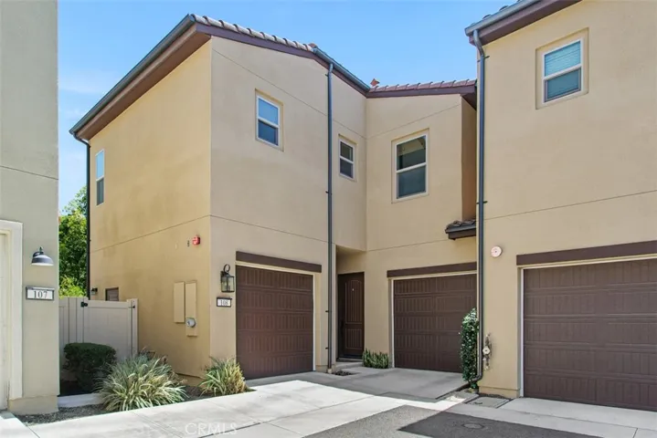 4247 Horvath 108, Corona, California 92883