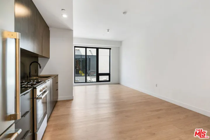 10700 Tabor Street 219, Los Angeles, California 90034