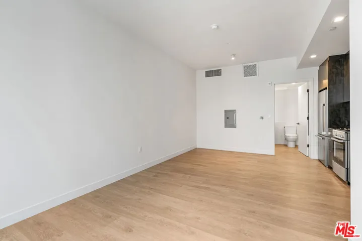 10700 Tabor Street 219, Los Angeles, California 90034