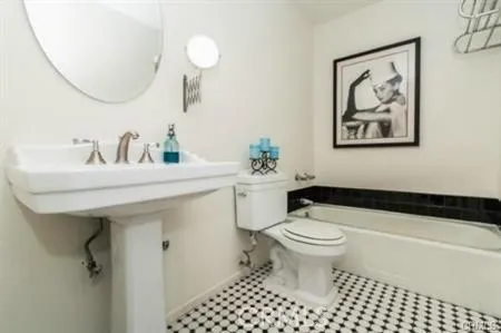 420 Redondo Avenue, Long Beach, California 90814