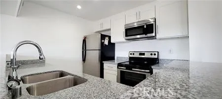 420 Redondo Avenue, Long Beach, California 90814