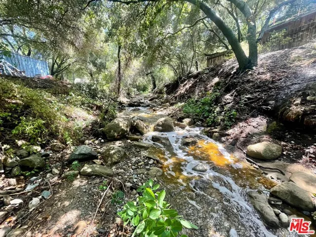 20200 Paradise Lane A, Topanga, California 90290