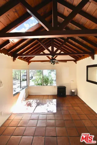 20200 Paradise Lane A, Topanga, California 90290