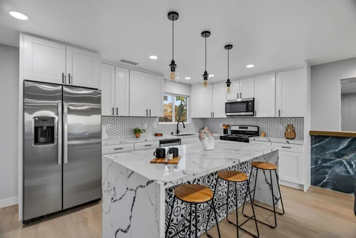 1841 Alta View Drive, San Diego, California 92139