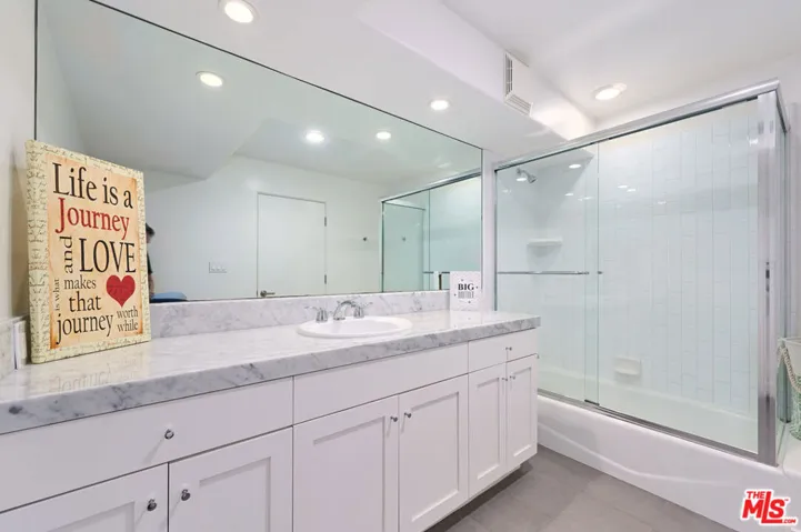 28907 Wight Road, Malibu, California 90265