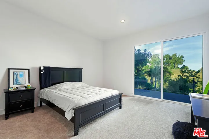 28907 Wight Road, Malibu, California 90265