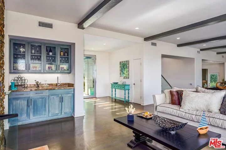 28907 Wight Road, Malibu, California 90265