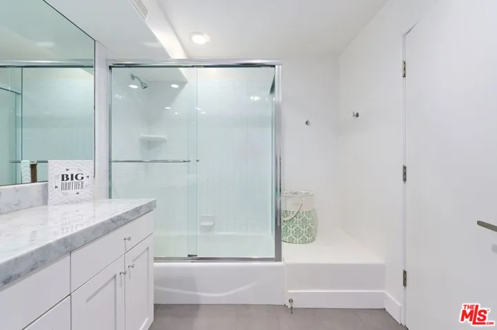 28907 Wight Road, Malibu, California 90265