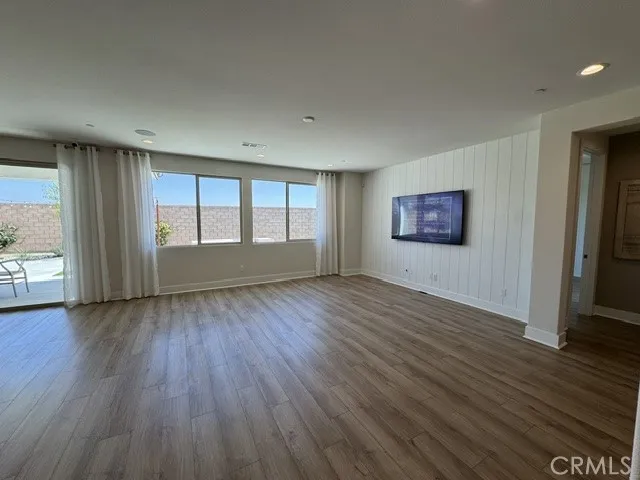 25074 Greythorne Drive, Menifee, California 92586