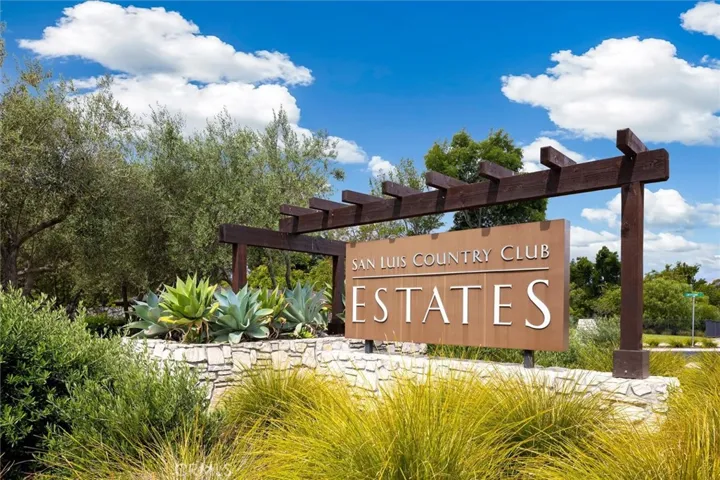 5838 Pebble Beach Way, San Luis Obispo, California 93401