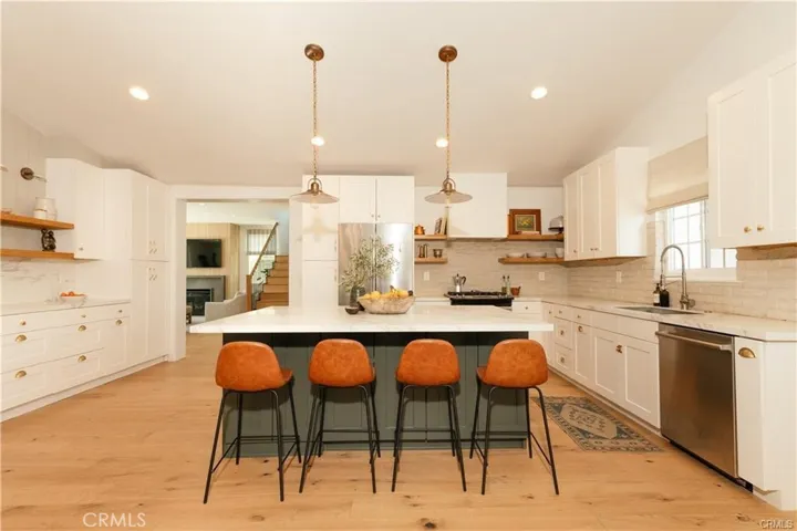 9552 Sailfish Drive, Huntington Beach, California 92646