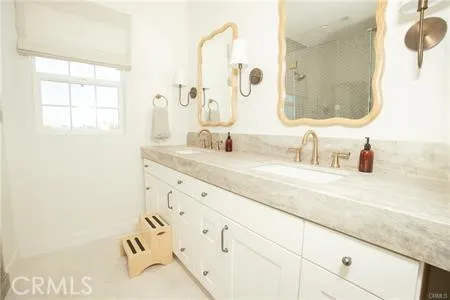 9552 Sailfish Drive, Huntington Beach, California 92646
