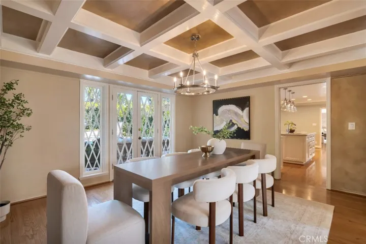 4200 Gayle Drive, Tarzana, California 91356