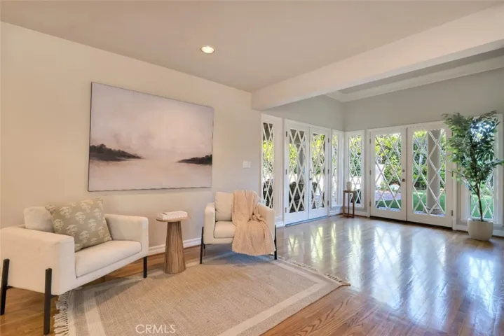 4200 Gayle Drive, Tarzana, California 91356
