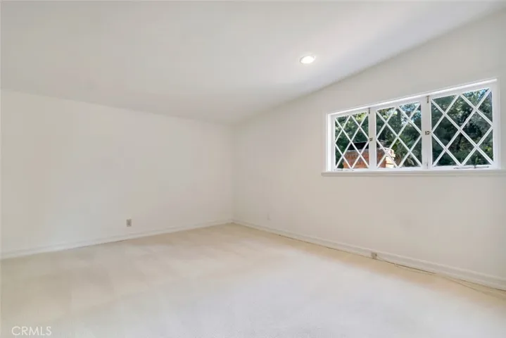 4200 Gayle Drive, Tarzana, California 91356