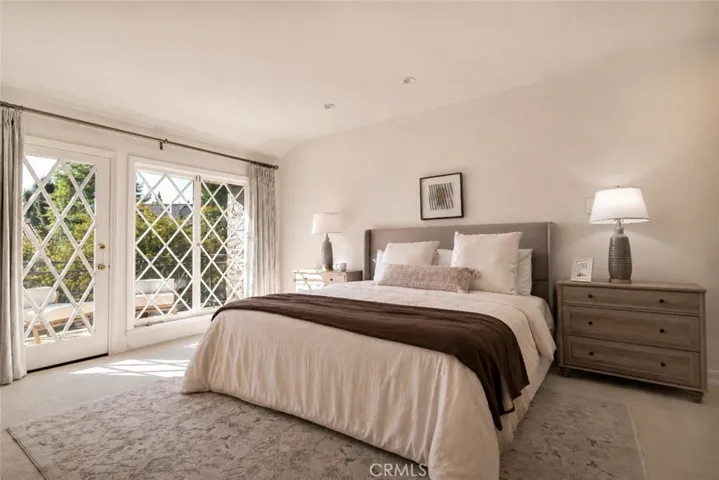4200 Gayle Drive, Tarzana, California 91356