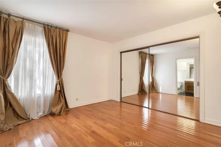 4200 Gayle Drive, Tarzana, California 91356