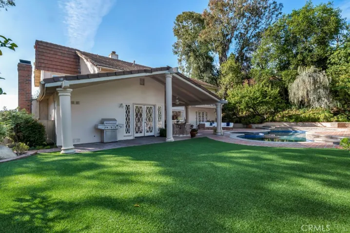 4200 Gayle Drive, Tarzana, California 91356