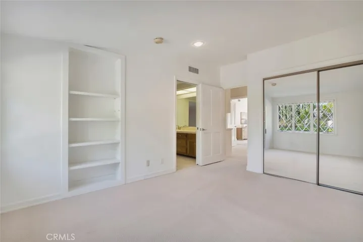 4200 Gayle Drive, Tarzana, California 91356