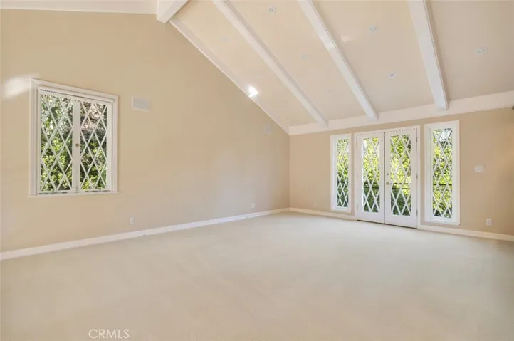 4200 Gayle Drive, Tarzana, California 91356
