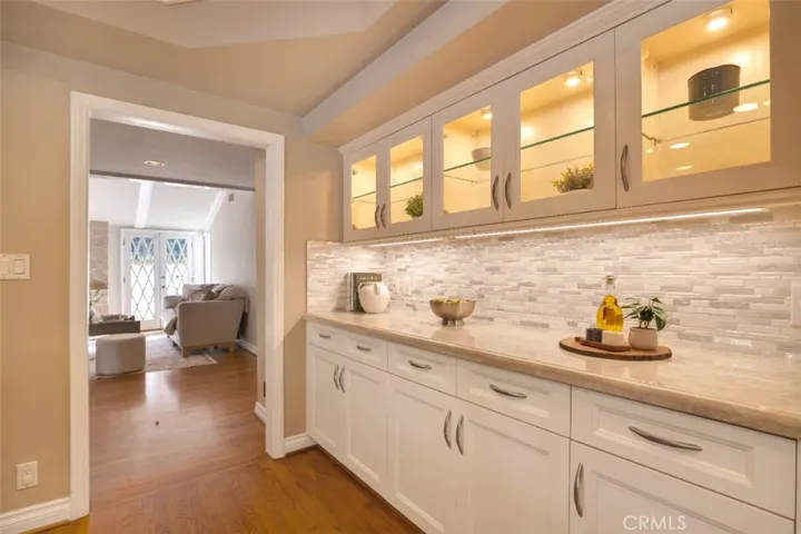 4200 Gayle Drive, Tarzana, California 91356