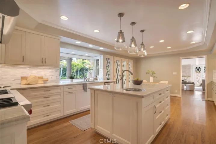4200 Gayle Drive, Tarzana, California 91356