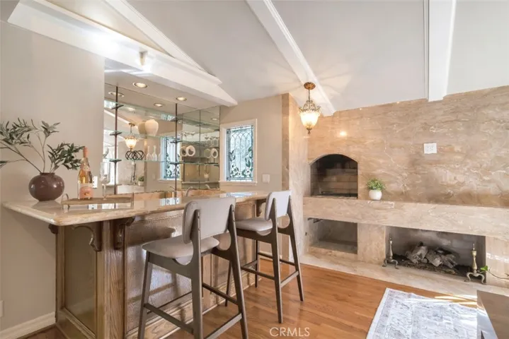 4200 Gayle Drive, Tarzana, California 91356