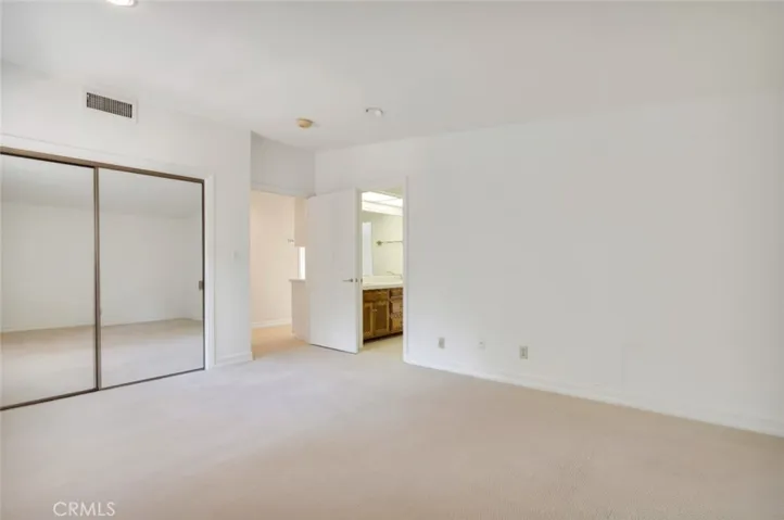 4200 Gayle Drive, Tarzana, California 91356