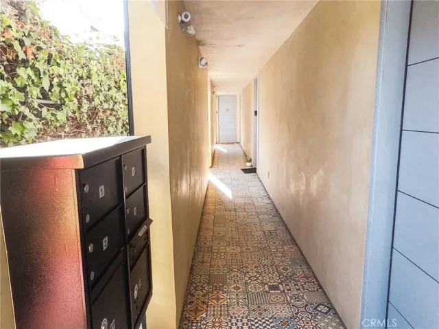 2006 S Corning Street 3, Los Angeles, California 90034