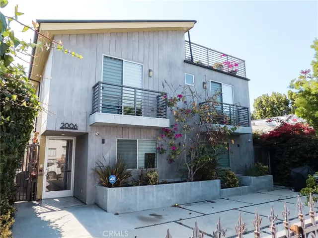 2006 S Corning Street 3, Los Angeles, California 90034