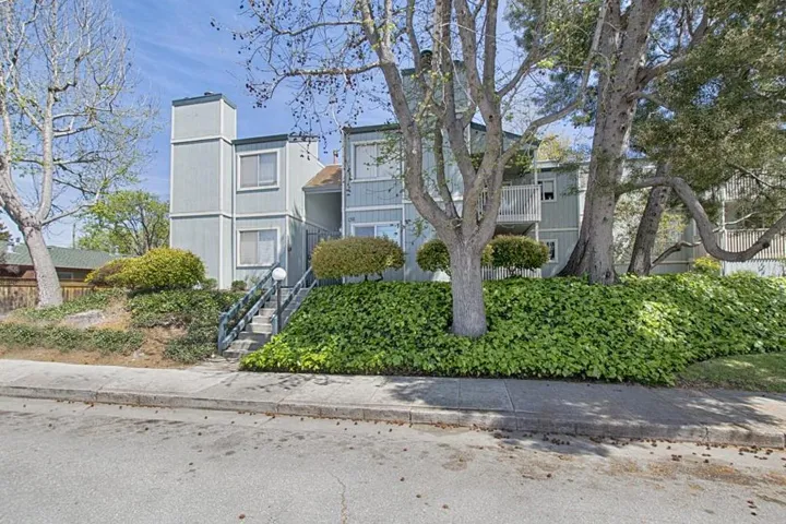136 Canfield Avenue A, Santa Cruz, California 95060
