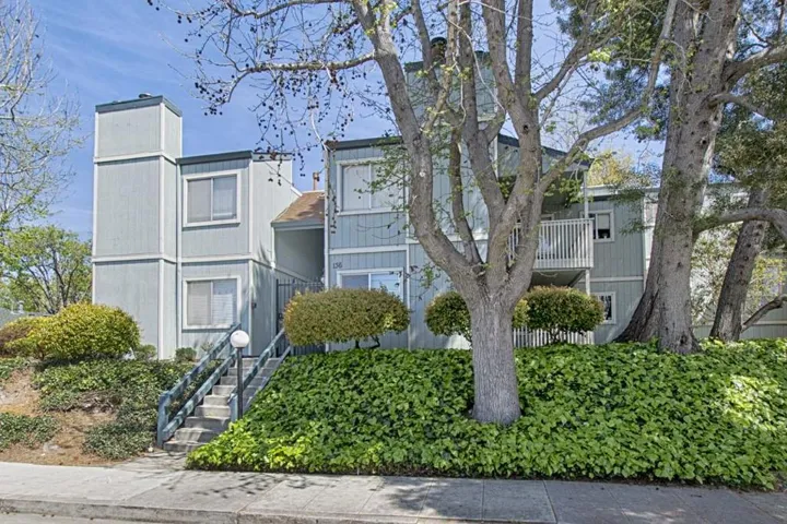 136 Canfield Avenue A, Santa Cruz, California 95060
