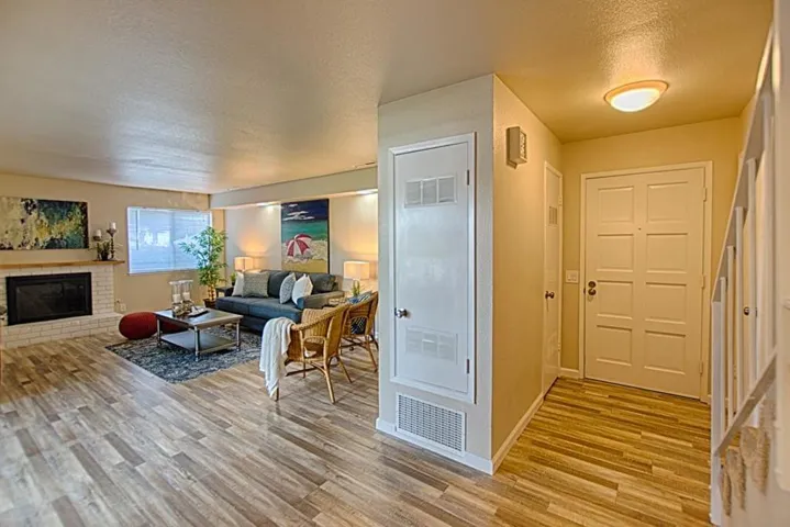 136 Canfield Avenue A, Santa Cruz, California 95060