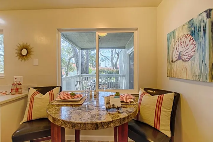 136 Canfield Avenue A, Santa Cruz, California 95060