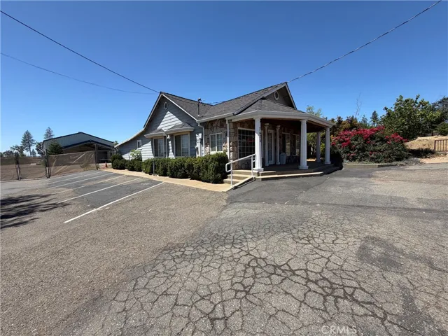 7675 Skyway, Paradise, California 95969