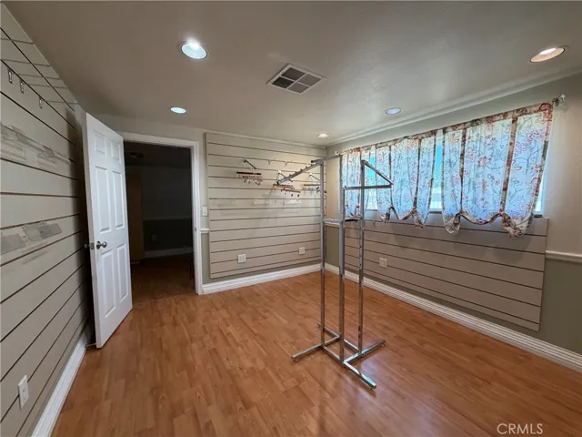 7675 Skyway, Paradise, California 95969