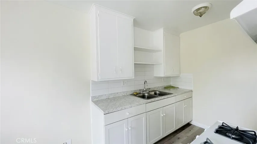 1083 Gaviota Avenue, Long Beach, California 90813