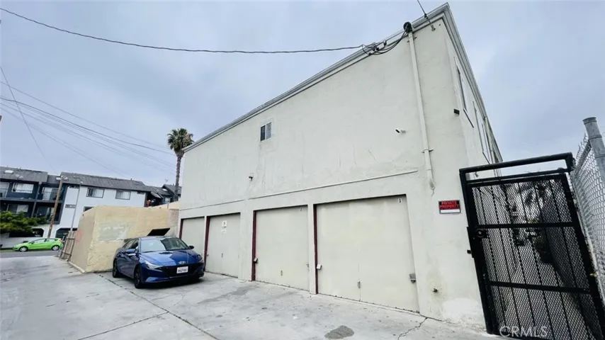 1083 Gaviota Avenue, Long Beach, California 90813