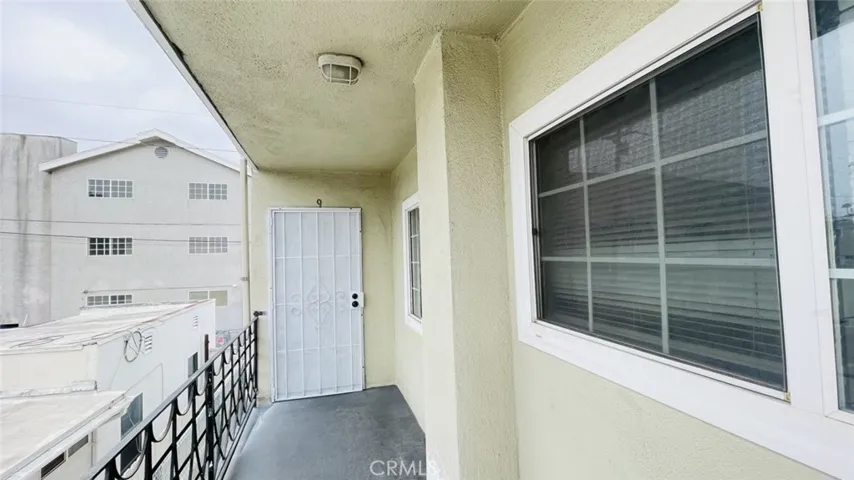 1083 Gaviota Avenue, Long Beach, California 90813