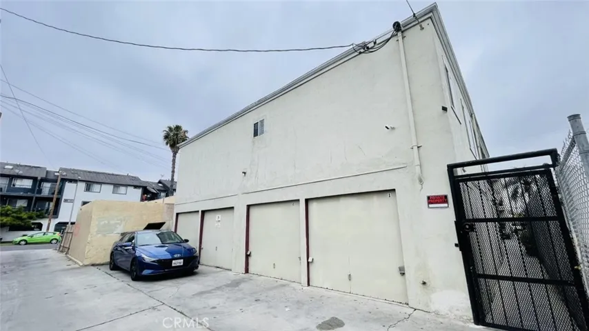 1083 Gaviota Avenue, Long Beach, California 90813