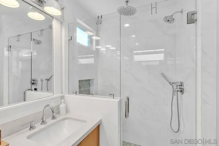 943 F Avenue, Coronado, California 92118