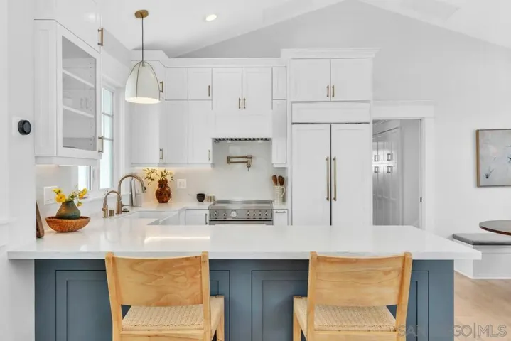 943 F Avenue, Coronado, California 92118